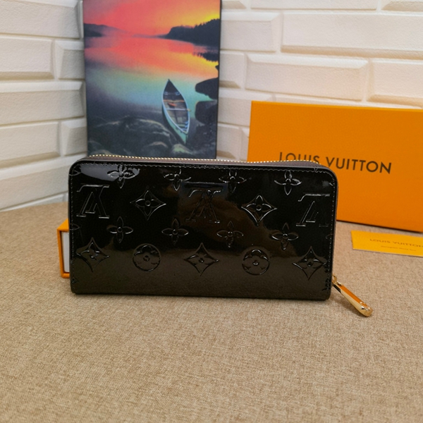 LVコピーウォレット背面デザイン